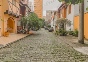 Foto 1 de Casa com 3 Quartos para alugar, 100m² em Jardim América, São Paulo