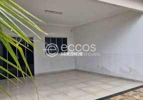 Foto 1 de Casa com 3 Quartos à venda, 150m² em Jardim Holanda, Uberlândia