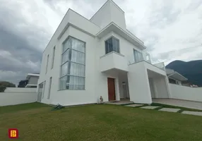 Foto 1 de Casa de Condomínio com 4 Quartos à venda, 241m² em Praia de Fora, Palhoça