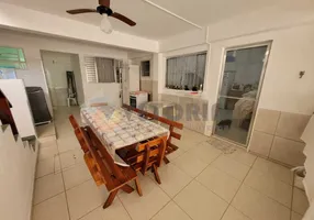 Foto 1 de Sobrado com 3 Quartos à venda, 135m² em Morro Do Algodao, Caraguatatuba