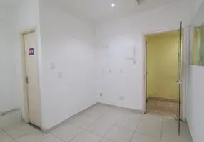 Foto 1 de Sala Comercial para alugar, 27m² em Campo Grande, Rio de Janeiro