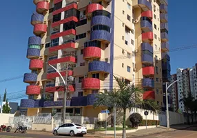 Foto 1 de Apartamento com 2 Quartos à venda, 70m² em Centro, Caldas Novas