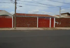 Foto 1 de Casa com 3 Quartos à venda, 245m² em Planalto Paraíso, São Carlos