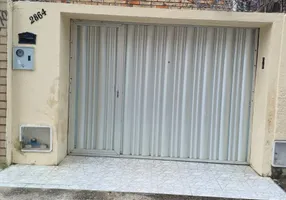 Foto 1 de Casa com 3 Quartos à venda, 228m² em Joaquim Tavora, Fortaleza