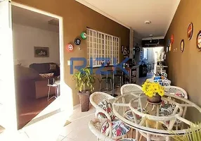 Foto 1 de Casa com 3 Quartos à venda, 200m² em Vila Monumento, São Paulo