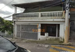 Foto 1 de Casa com 4 Quartos à venda, 180m² em Jardim São Salvador, Taboão da Serra