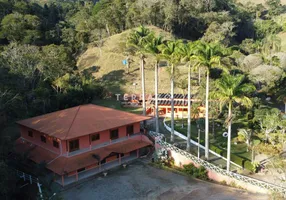 Foto 1 de Fazenda/Sítio com 4 Quartos à venda, 150m² em Volta do Piao, Teresópolis