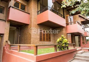 Foto 1 de Casa de Condomínio com 4 Quartos à venda, 379m² em Menino Deus, Porto Alegre