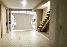 Foto 1 de Sobrado com 3 Quartos à venda, 119m² em Vila Guedes, São Paulo