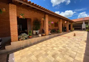 Foto 1 de Casa com 3 Quartos à venda, 248m² em São Joaquim, Franca