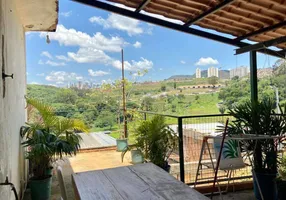 Foto 1 de Casa com 3 Quartos à venda, 200m² em Novo das Indústrias, Belo Horizonte