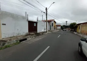 Foto 1 de Casa com 2 Quartos para alugar, 77m² em Porenquanto, Teresina