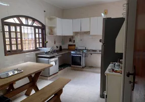 Foto 1 de Casa com 2 Quartos para alugar, 110m² em Vila Congonhas, São Paulo