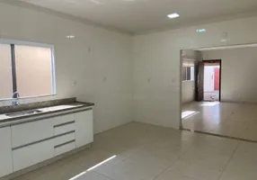 Foto 1 de Casa com 3 Quartos à venda, 150m² em Cidade Jardim, Uberlândia