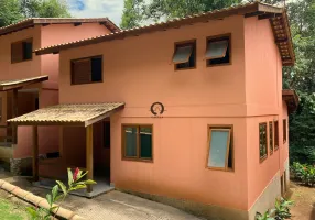 Foto 1 de Casa de Condomínio com 3 Quartos à venda, 180m² em Veloso, Ilhabela