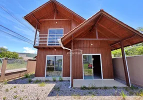 Foto 1 de Casa com 2 Quartos à venda, 108m² em Santa Lídia, Penha