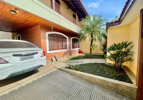 Foto 1 de Casa com 4 Quartos à venda, 343m² em Jardim Santa Mena, Guarulhos