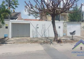 Foto 1 de Casa com 3 Quartos à venda, 127m² em Lagoa Redonda, Fortaleza