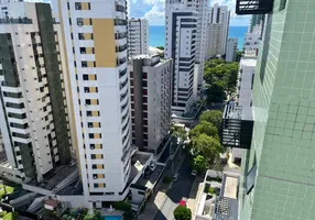 Foto 1 de Apartamento com 3 Quartos à venda, 104m² em Boa Viagem, Recife