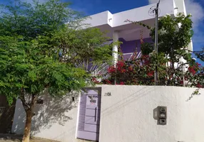 Foto 1 de Casa com 3 Quartos à venda, 140m² em Centenario, Juazeiro