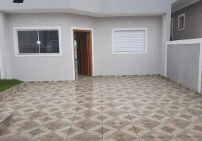 Foto 1 de Casa com 2 Quartos à venda, 93m² em Rio Bonito, Joinville