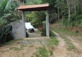 Foto 1 de Fazenda/Sítio com 3 Quartos à venda, 150m² em Jaraguazinho , Caraguatatuba