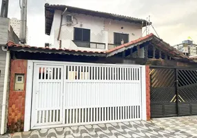 Foto 1 de Sobrado com 2 Quartos à venda, 84m² em Vila Guilhermina, Praia Grande