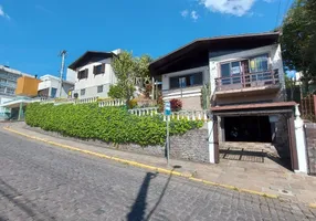 Foto 1 de Casa com 3 Quartos para alugar, 220m² em Bela Vista, Caxias do Sul