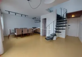 Foto 1 de Apartamento com 2 Quartos à venda, 83m² em Cristo Rei, Curitiba