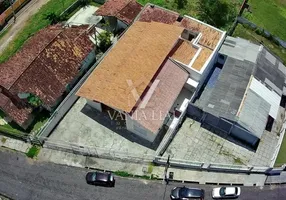 Foto 1 de Casa com 4 Quartos para venda ou aluguel, 250m² em , Salinópolis