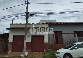 Foto 1 de Casa com 2 Quartos à venda, 200m² em Tubalina, Uberlândia