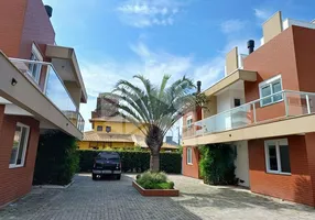 Foto 1 de Casa com 3 Quartos para alugar, 162m² em Campeche, Florianópolis