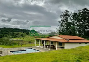 Foto 1 de Fazenda/Sítio com 3 Quartos à venda, 350m² em Zona Rural, Itapetininga