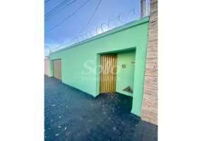 Foto 1 de Casa com 4 Quartos para alugar, 10m² em Martins, Uberlândia