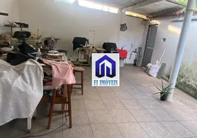 Foto 1 de Casa com 2 Quartos à venda, 105m² em Vila Cascatinha, São Vicente