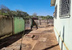 Foto 1 de Casa com 3 Quartos à venda, 128m² em Parque Laranjeiras, Araraquara