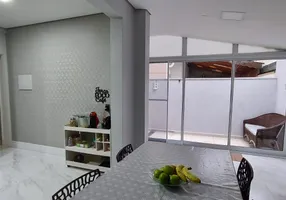 Foto 1 de Casa de Condomínio com 3 Quartos à venda, 105m² em Jardim dos Ipês, Suzano