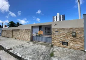 Foto 1 de Casa com 4 Quartos à venda, 247m² em Lagoa Nova, Natal