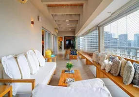 Foto 1 de Cobertura com 4 Quartos para alugar, 305m² em Chácara Santo Antônio, São Paulo