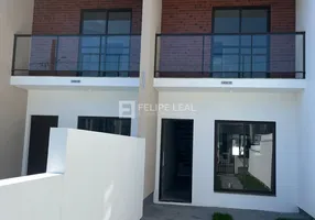 Foto 1 de Sobrado com 2 Quartos à venda, 80m² em Sertao do Maruim, São José