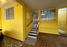 Foto 1 de Casa com 2 Quartos à venda, 140m² em Vila Sacadura Cabral, Santo André
