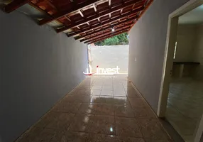 Foto 1 de Casa com 2 Quartos à venda, 215m² em Jardim Nenê Gomes, Uberaba