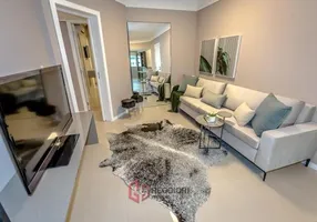 Foto 1 de Apartamento com 3 Quartos à venda, 226m² em Centro, Balneário Camboriú