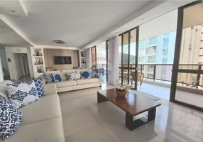 Foto 1 de Apartamento com 6 Quartos à venda, 213m² em Centro, Guarujá