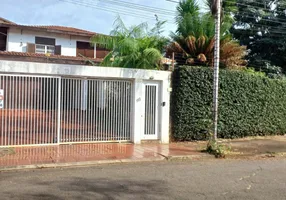 Foto 1 de Sobrado com 4 Quartos para venda ou aluguel, 303m² em Jardim Nova Londrina, Londrina