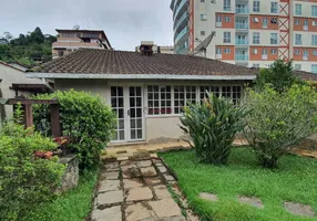 Foto 1 de Casa com 3 Quartos para venda ou aluguel, 177m² em Agriões, Teresópolis