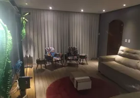 Foto 1 de Sobrado com 3 Quartos à venda, 254m² em Jardim Anchieta, Mauá