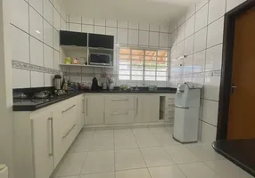 Foto 1 de Casa com 3 Quartos à venda, 76m² em Oficinas, Ponta Grossa