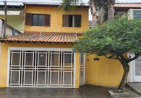 Foto 1 de Sobrado com 3 Quartos à venda, 141m² em Quitaúna, Osasco