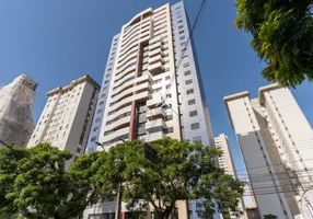 Foto 1 de Apartamento com 3 Quartos para alugar, 118m² em Batel, Curitiba